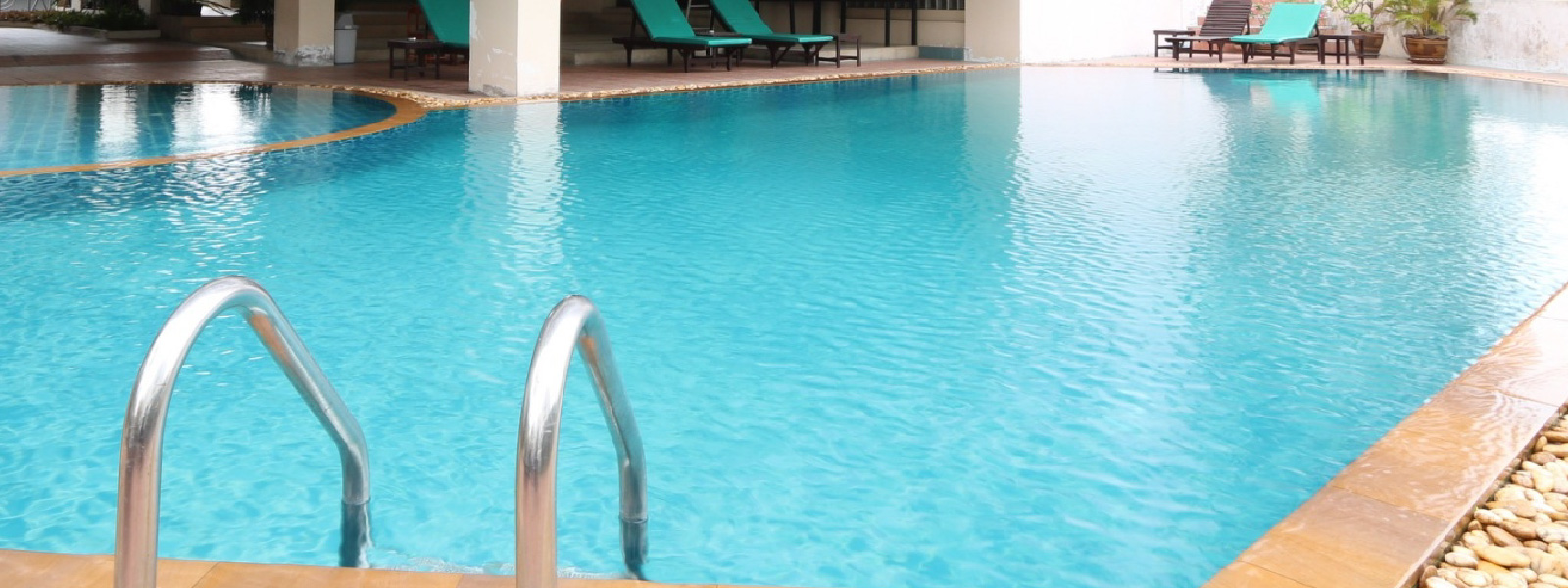 Mike Beach Resort